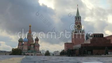 俄罗斯著名的红色广场，塔楼，克里姆林宫的城墙，正统大教堂，陵墓